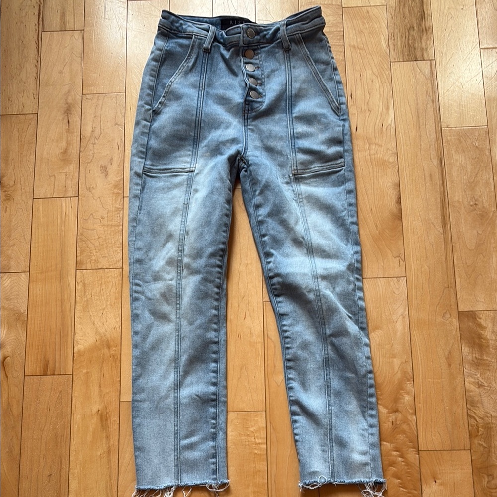 Risen Jeans